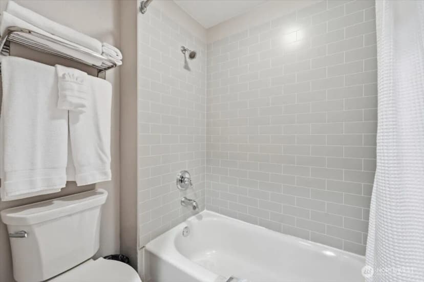 Property photo for 322 W Woodin Avenue #642, Chelan photo 23