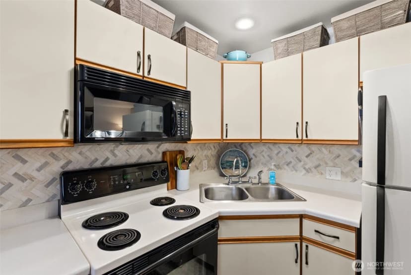 Property photo for 2855 S Forrest Street #206, Westport photo 26