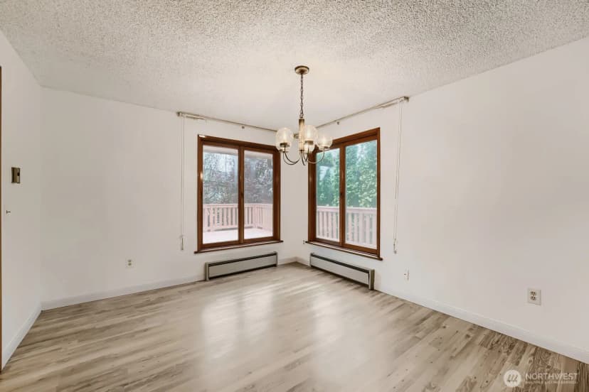 Property photo for 10412 Se 219th Street, Kent photo 13