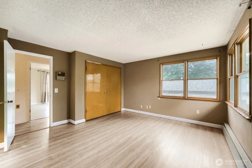 Property photo for 10412 Se 219th Street, Kent photo 16