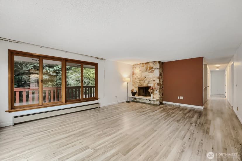 Property photo for 10412 Se 219th Street, Kent photo 6