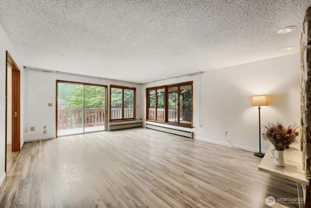 Property photo for 10412 Se 219th Street, Kent photo 5