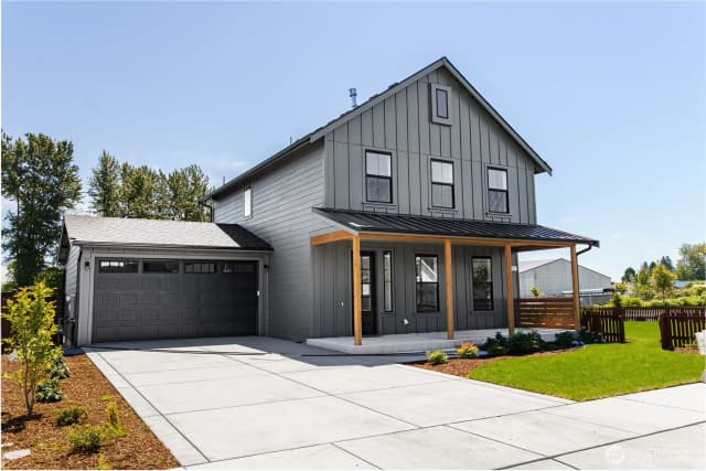 Property photo for 627 Legacy Way, Sedro Woolley photo 2