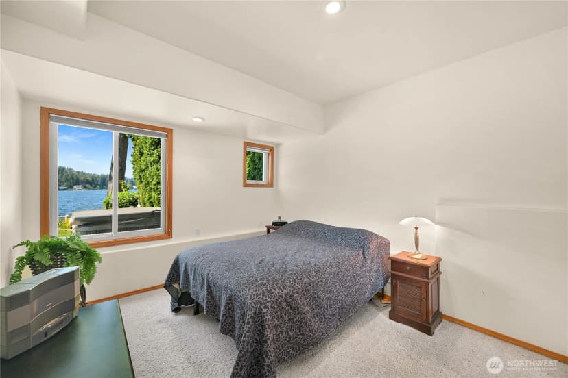 Property photo for 21 Strawberry Point Road, Bellingham photo 27