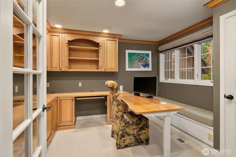Property photo for 3240 126th Avenue Ne, Bellevue photo 20