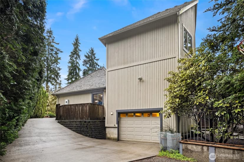 Property photo for 3240 126th Avenue Ne, Bellevue photo 39