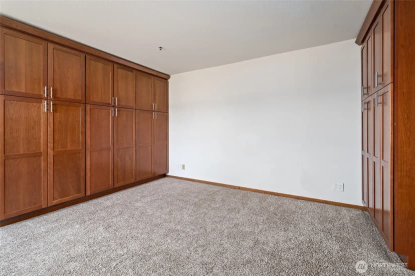 Property photo for 651 Se Bayshore Drive #e102, Oak Harbor photo 12