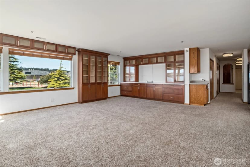 Property photo for 651 Se Bayshore Drive #e102, Oak Harbor photo 25