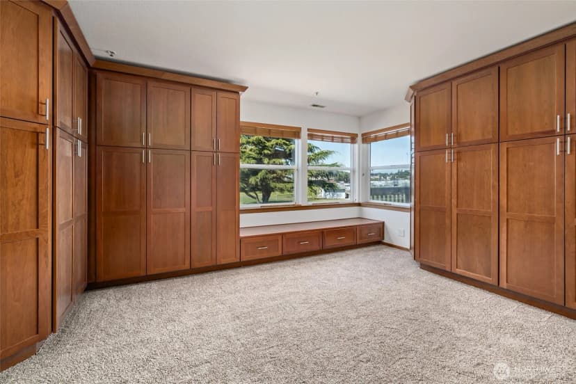 Property photo for 651 Se Bayshore Drive #e102, Oak Harbor photo 14