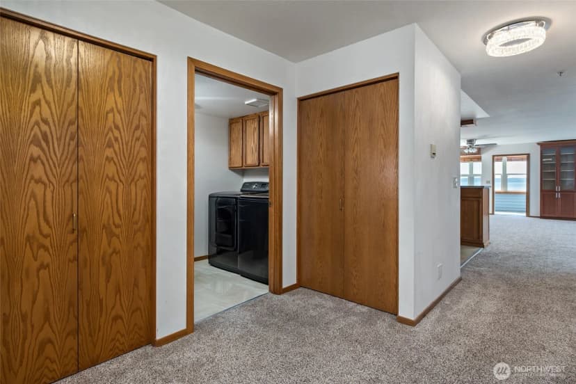 Property photo for 651 Se Bayshore Drive #e102, Oak Harbor photo 9