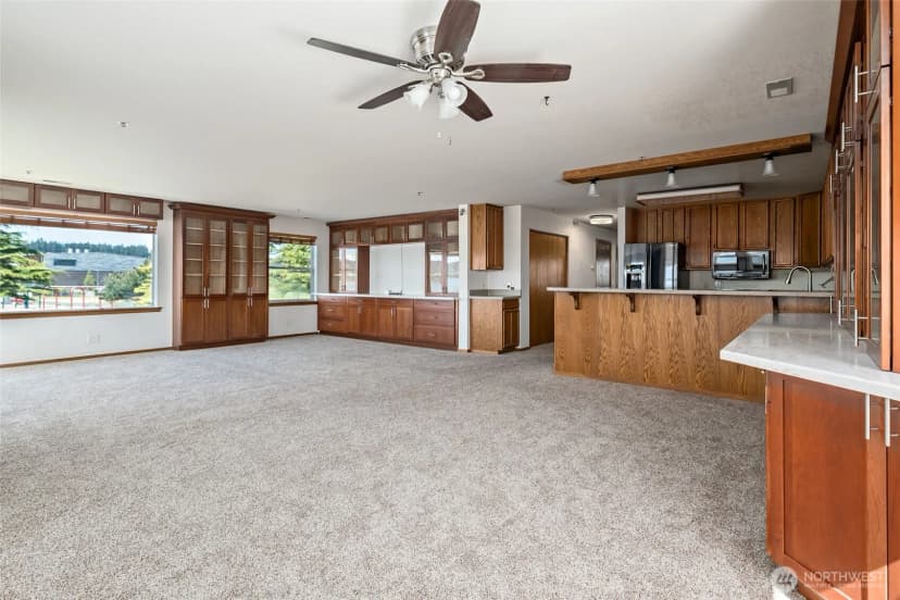 Property photo for 651 Se Bayshore Drive #e102, Oak Harbor photo 22