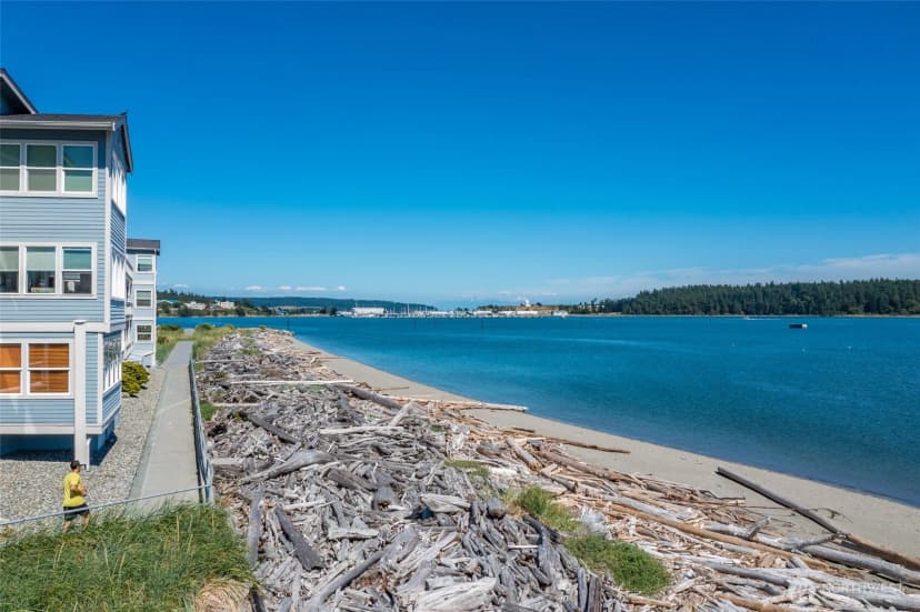Property photo for 651 Se Bayshore Drive #e102, Oak Harbor photo 35