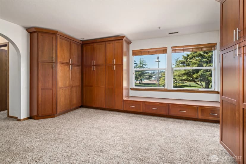 Property photo for 651 Se Bayshore Drive #e102, Oak Harbor photo 13