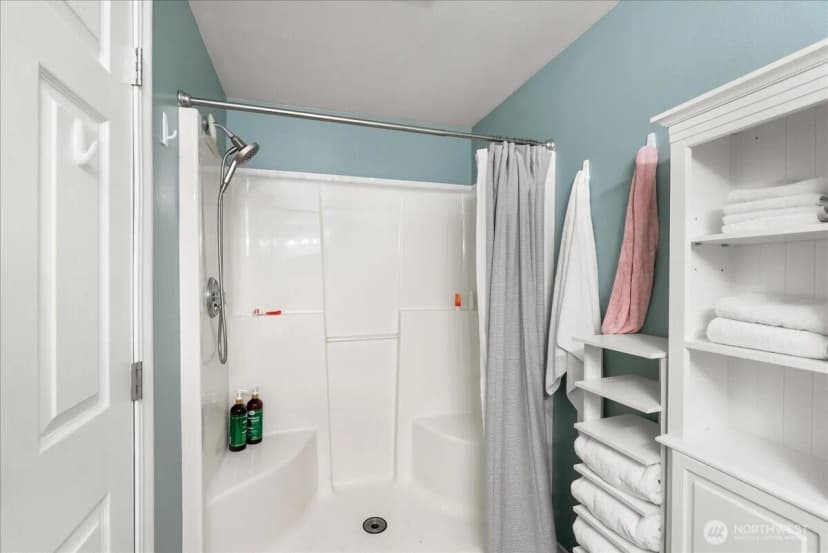 Property photo for 8178 Sandy Road Ne, Bremerton photo 13