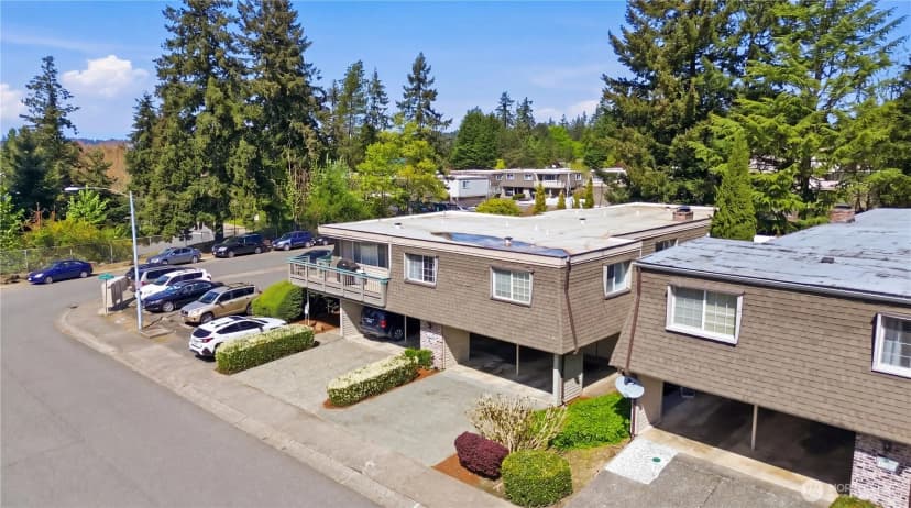 Property photo for 14506 Ne 6th Place, Bellevue photo 2