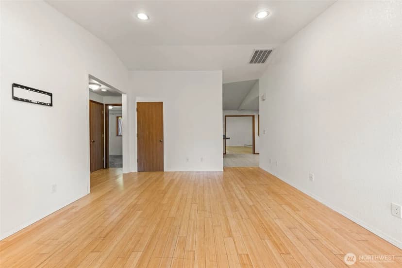 Property photo for 3701 Autumnwood Court Se, Olympia photo 7