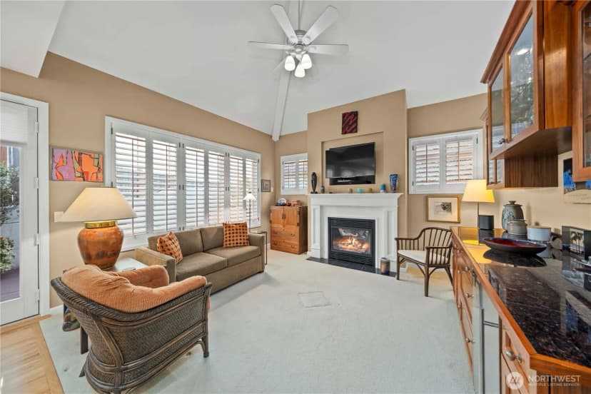Property photo for 102 8th Lane #102, Kirkland photo 13