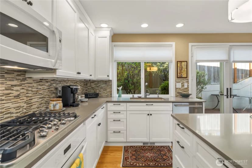 Property photo for 102 8th Lane #102, Kirkland photo 10