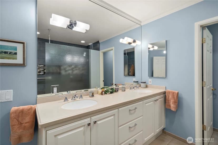 Property photo for 102 8th Lane #102, Kirkland photo 15