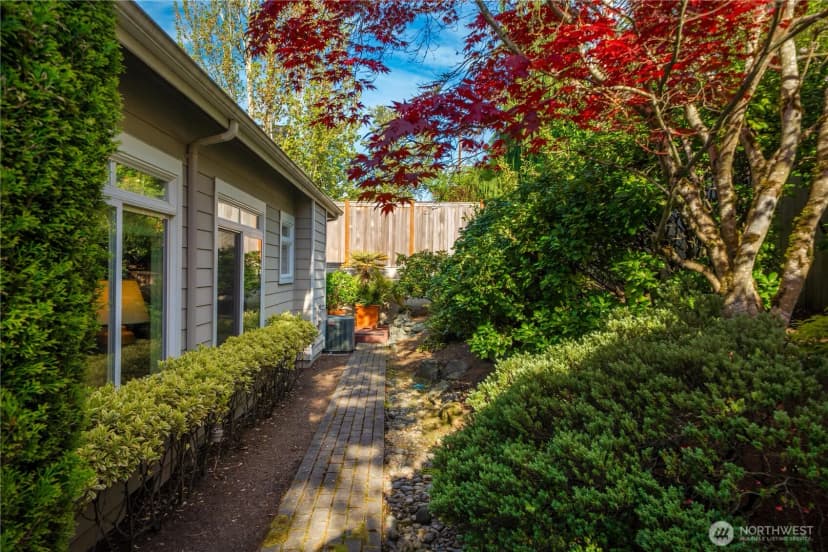 Property photo for 102 8th Lane #102, Kirkland photo 31
