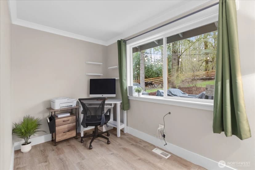Property photo for 13425 N Echo Lake Road, Snohomish photo 16