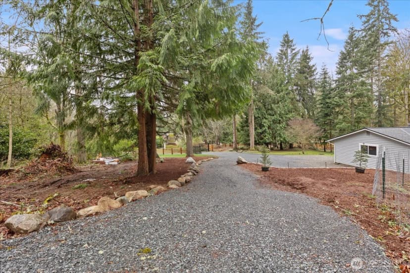 Property photo for 13425 N Echo Lake Road, Snohomish photo 34