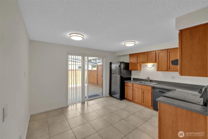 Property photo for 20620 76th Ave W #c, Edmonds photo 6