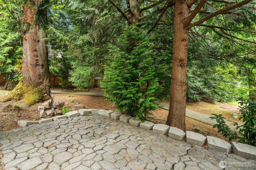 Property photo for 13706 Ne 85th Street, Redmond photo 28