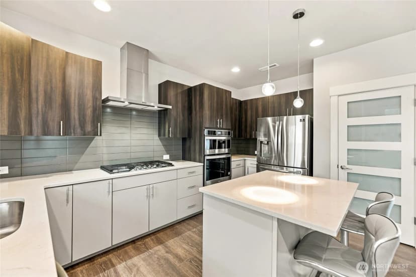 Property photo for 26029 242nd Place Se, Maple Valley photo 5