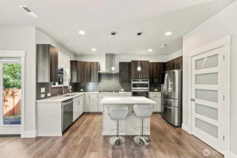 Property photo for 26029 242nd Place Se, Maple Valley photo 6