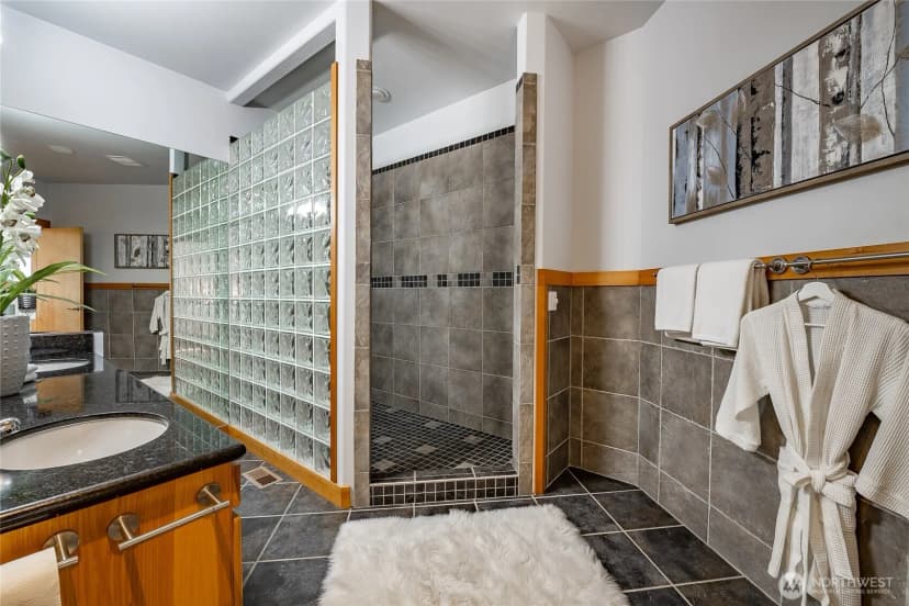 Property photo for 2176 Montfort Avenue, Blaine photo 17