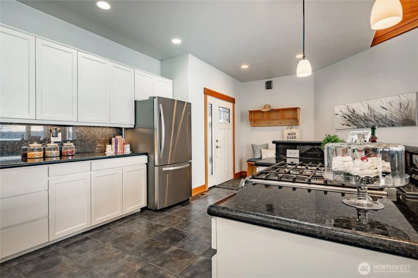 Property photo for 2176 Montfort Avenue, Blaine photo 11