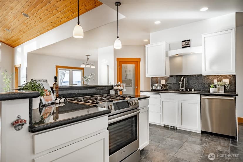 Property photo for 2176 Montfort Avenue, Blaine photo 13