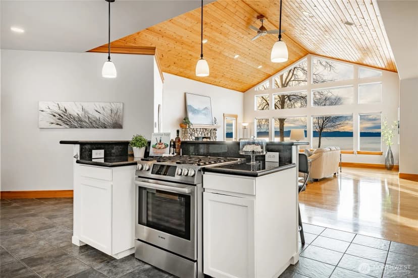 Property photo for 2176 Montfort Avenue, Blaine photo 12
