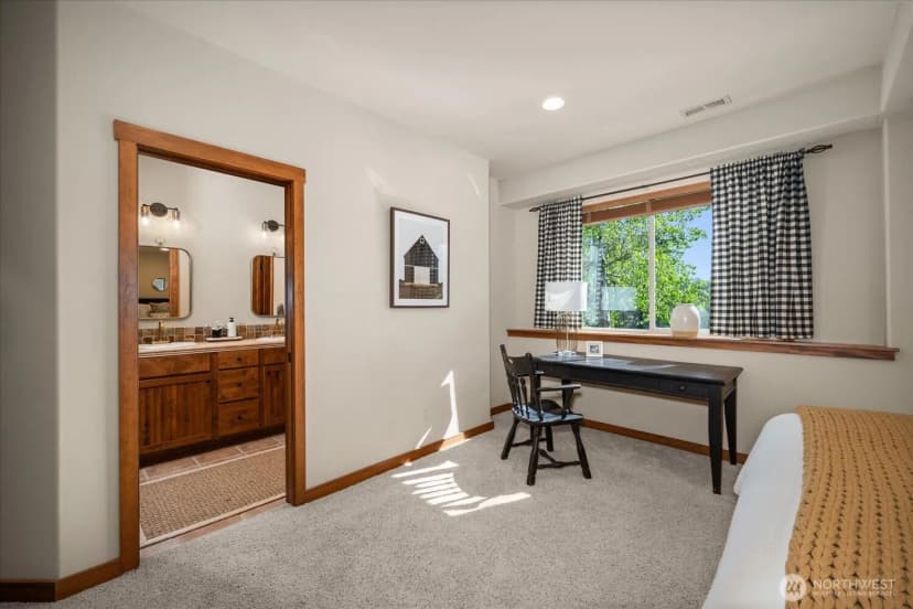 Property photo for 2415 Hangman Creek Lane, Spokane photo 26