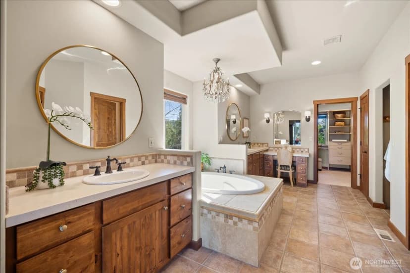 Property photo for 2415 Hangman Creek Lane, Spokane photo 17