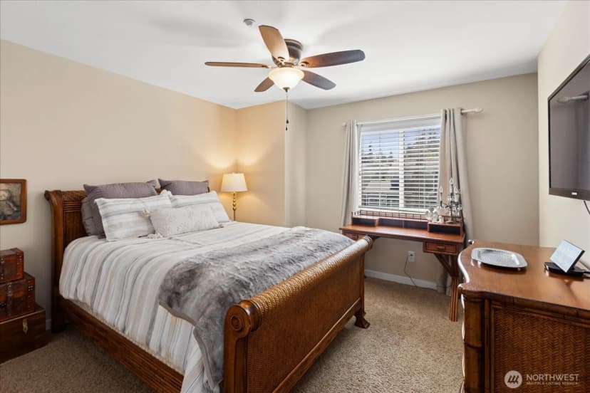 Property photo for 1074 Ridge Street, Mukilteo photo 32