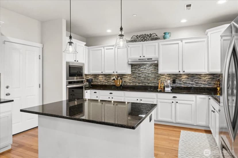 Property photo for 1074 Ridge Street, Mukilteo photo 15