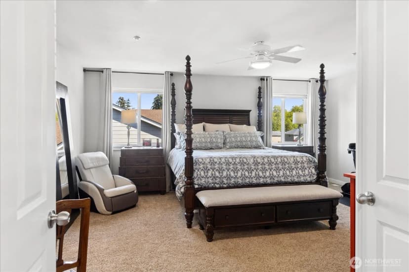 Property photo for 1074 Ridge Street, Mukilteo photo 19