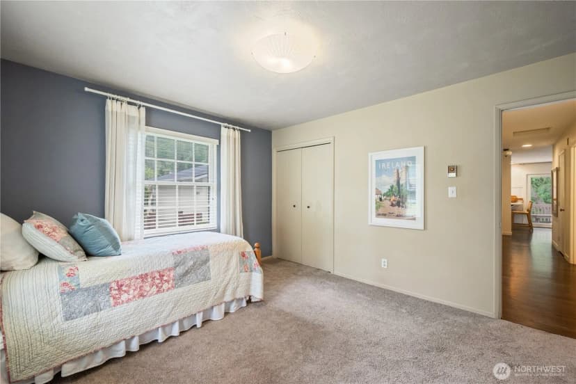 Property photo for 303 E Cedar Lane, Longview photo 23