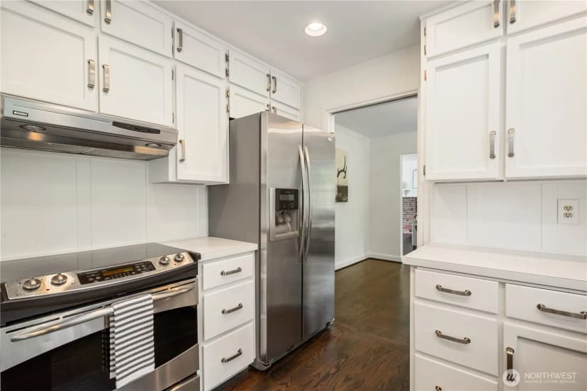 Property photo for 303 E Cedar Lane, Longview photo 11
