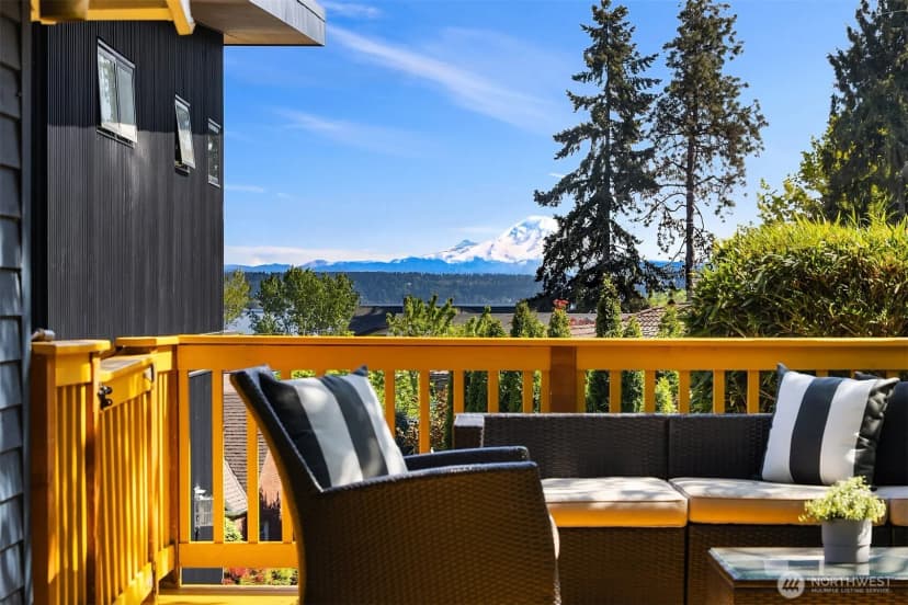 Property photo for 1507 Madrona Drive, Seattle photo 12