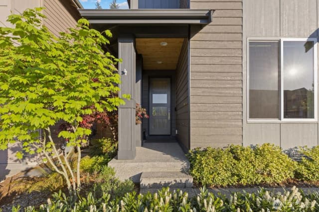 Property photo for 13409 Edmunds Parkway E, Bonney Lake photo 2