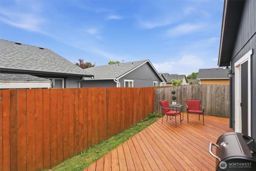 Property photo for 4329 149th Place Ne, Marysville photo 19