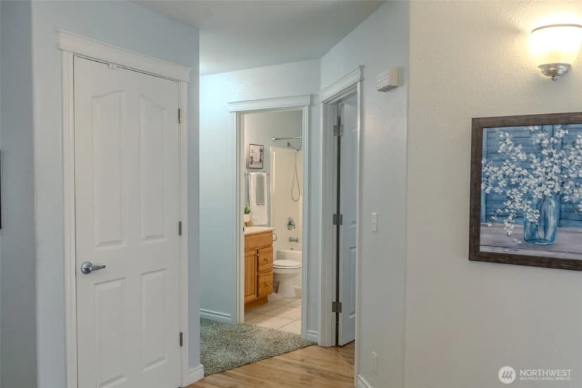 Property photo for 121 E Stavis Road, Shelton photo 7