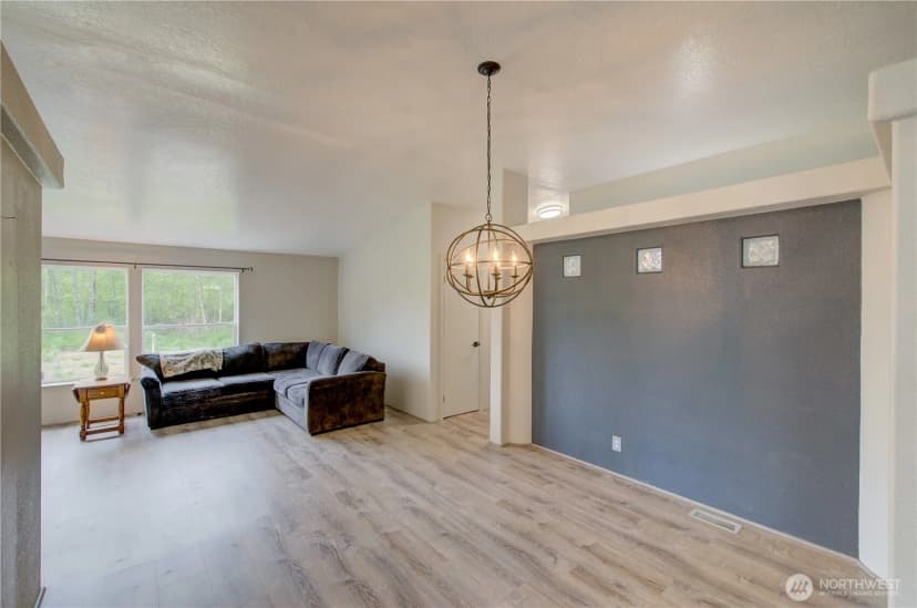 Property photo for 10419 Sandridge Road Se, Long Beach photo 11
