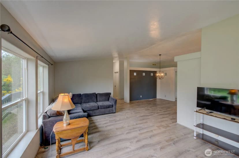Property photo for 10419 Sandridge Road Se, Long Beach photo 7