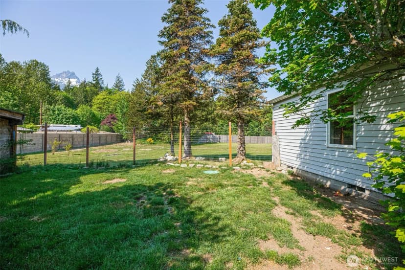 Property photo for 459 Commercial Avenue, Darrington photo 19