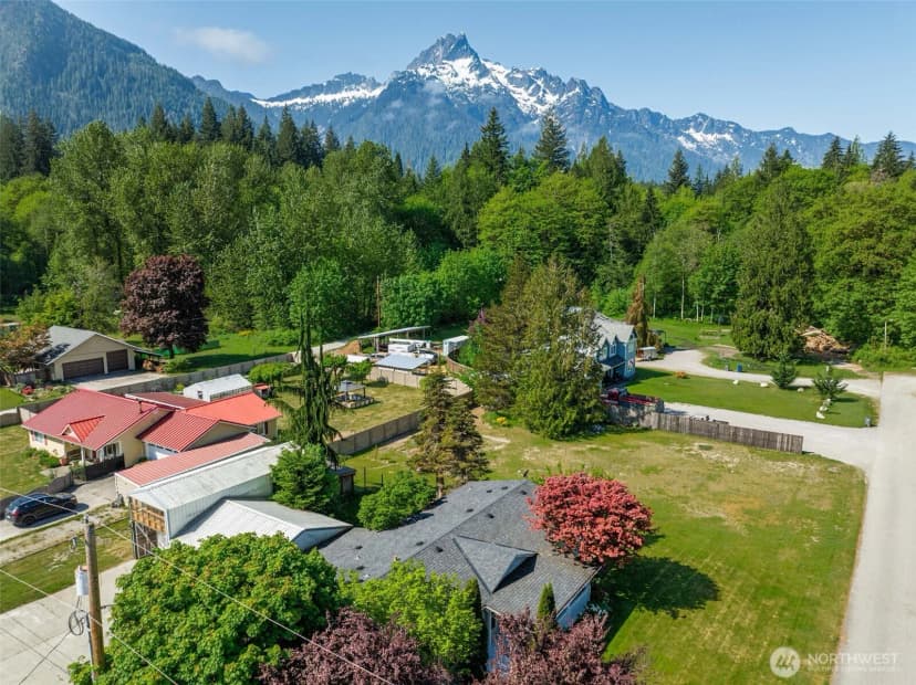 Property photo for 459 Commercial Avenue, Darrington photo 24
