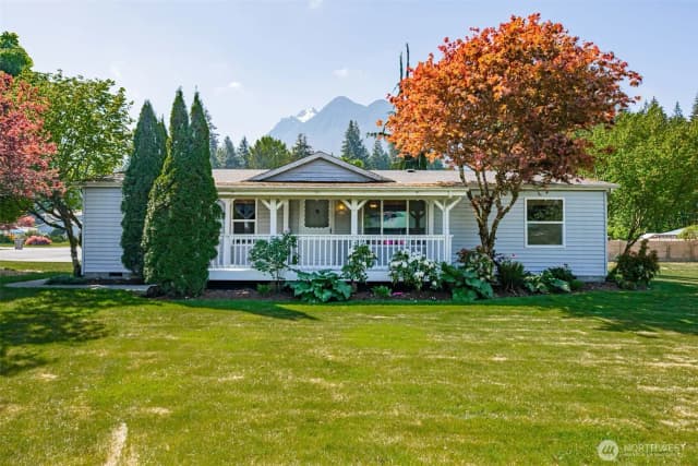 Property photo for 459 Commercial Avenue, Darrington